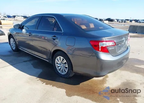 2014 Toyota Camry Hybrid Le z USA, uszkodzony, nr VIN 4T1BD1FK0EU128567